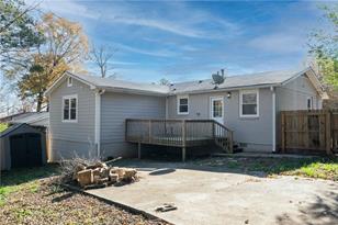 3421 Villa Cir SE - Photo 12