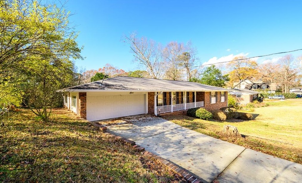 1732 Moonstone Ct, Decatur, GA 30033-1411