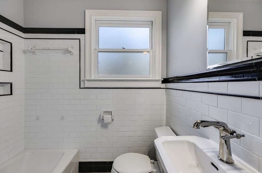 1644 Columbia Cir, Decatur GA  30032-4607 exterior