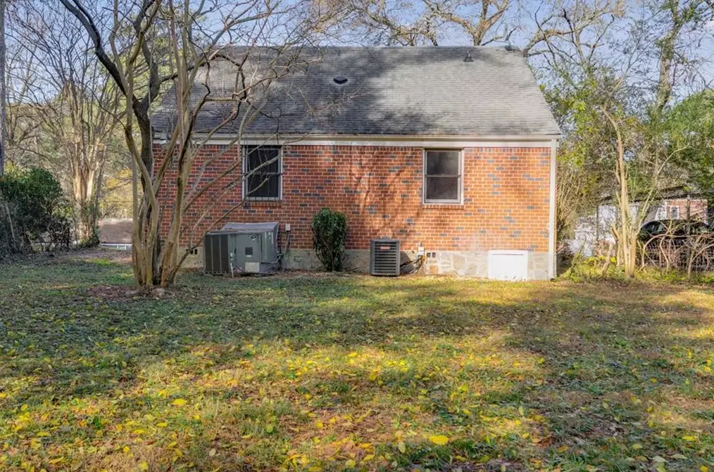 1644 Columbia Cir, Decatur GA  30032-4607 exterior