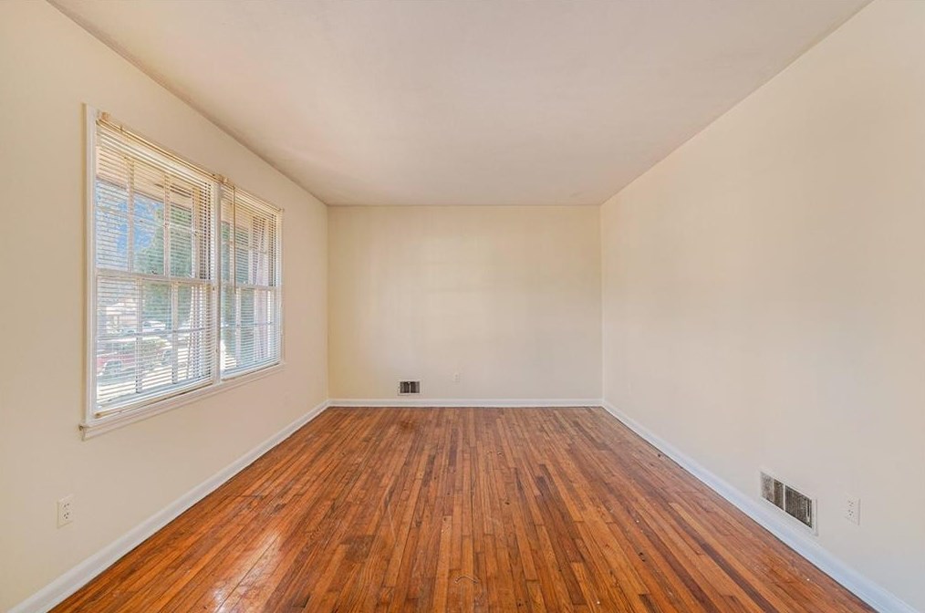 2071 Bluffton Way, Decatur GA  30035-2306 exterior