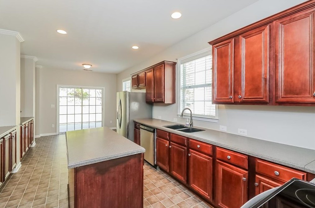 4610 Burnt Fork Cir, Douglasville GA  30135-8953 exterior