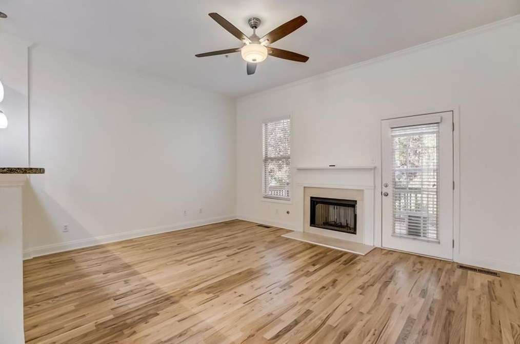 1867 Sterling Oaks Cir, Atlanta, GA 30319-4128