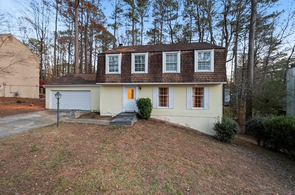 520 Sailwind Dr, Roswell, GA 30076