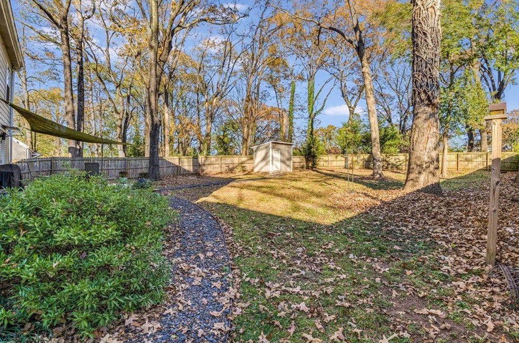 1924 Bonner St, Decatur GA  30032-4105 exterior