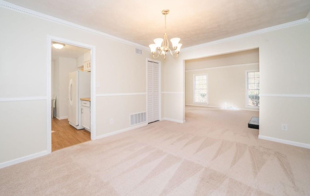 2902 Lavista Way, Decatur GA  30033-1108 exterior