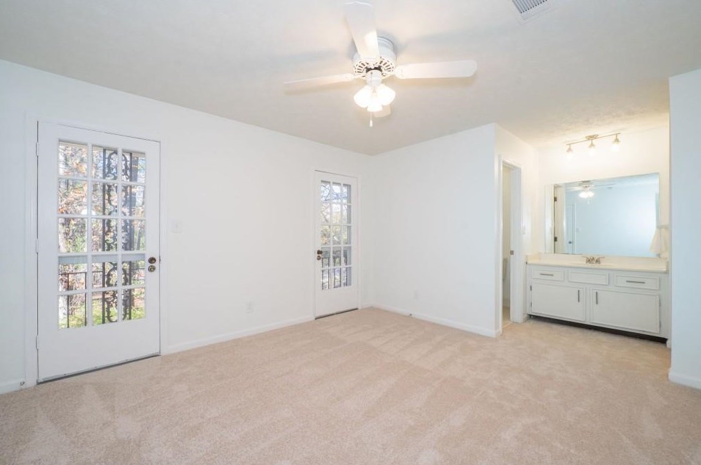 2902 Lavista Way, Decatur GA  30033-1108 exterior