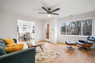 1099 Briar Vista Terrace NE - Photo 10