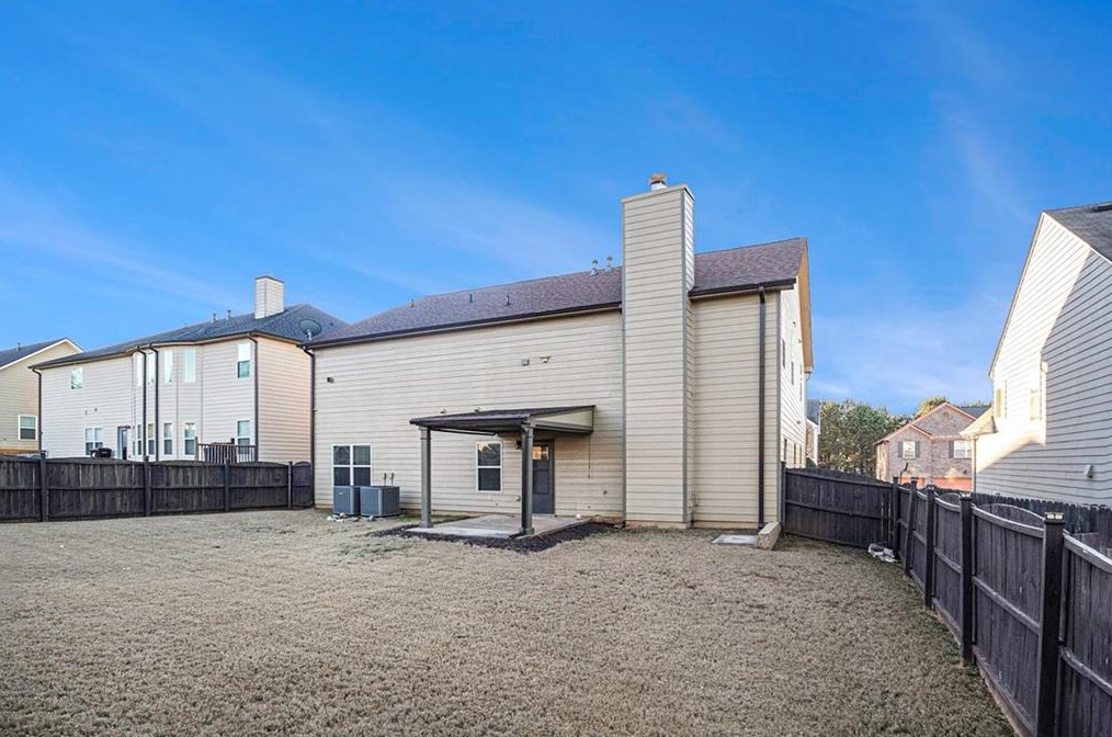 72 Cedarmont Way, Dallas GA  30132-0548 exterior