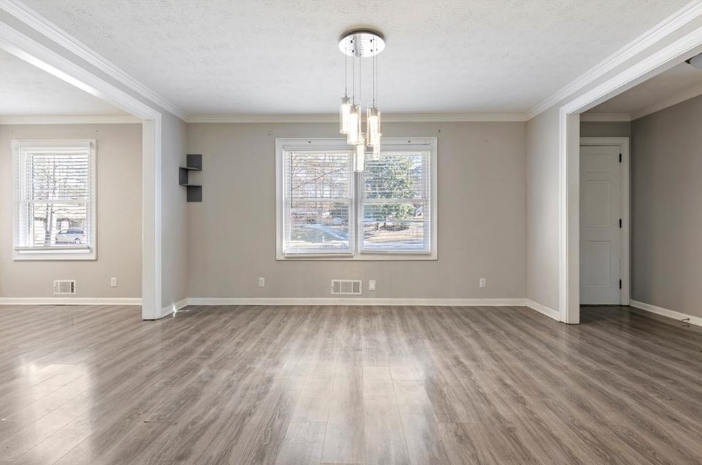 618 Rae Dr, Lawrenceville GA  30044-5641 exterior