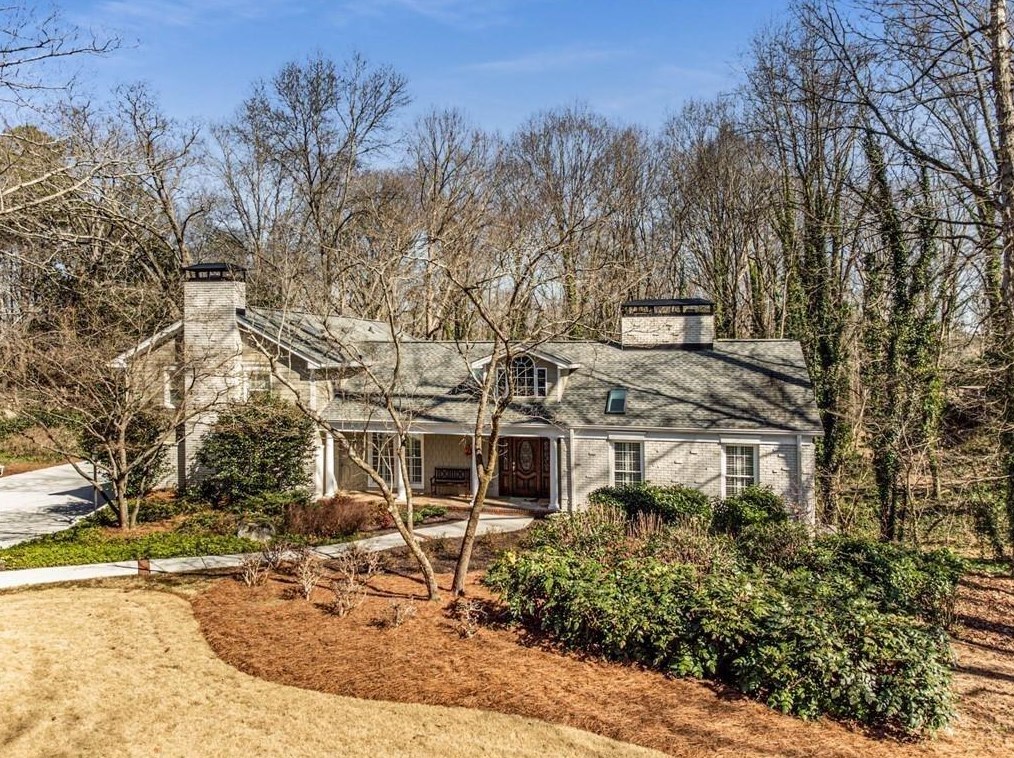 8865 Huntcliff Trce, Atlanta, GA 30350