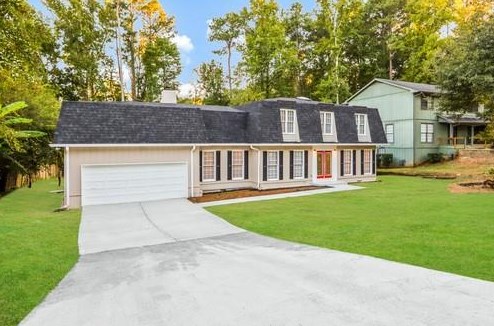 4879 Fieldgreen Dr, Stone Mountain, GA 30088