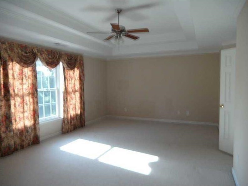 12521 Huntington Trace Ln, Alpharetta GA  30005-7504 exterior