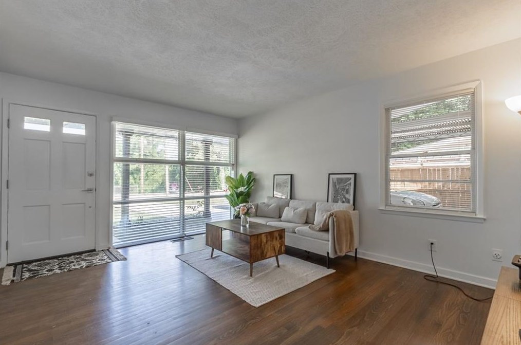 2018 Austin Dr, Decatur GA  30032-6103 exterior