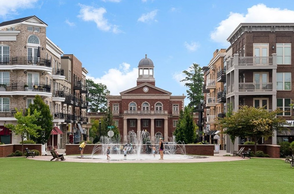 135 Mayfield Cir, Alpharetta GA  30009-1533 exterior