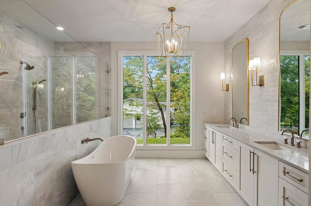 135 Mayfield Cir, Alpharetta GA  30009-1533 exterior