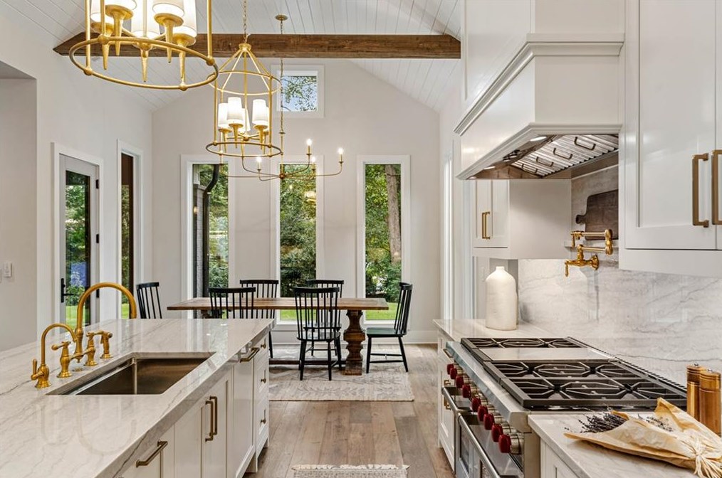 135 Mayfield Cir, Alpharetta GA  30009-1533 exterior