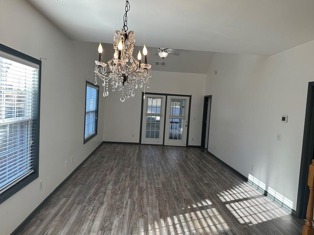 2333 Suwanee Pointe Dr, Lawrenceville, GA 30043-1327