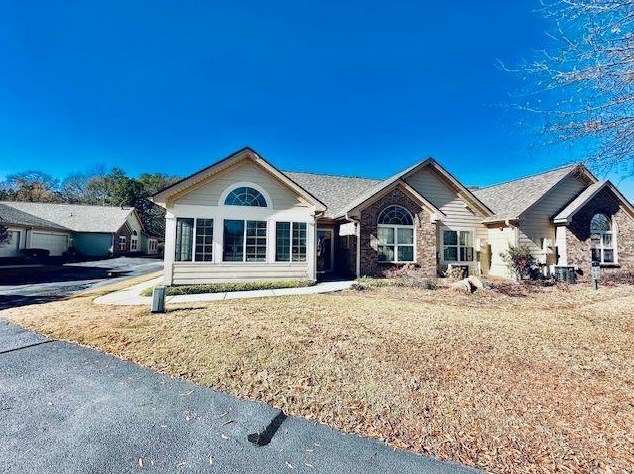 201 Silver Summit Dr Se, Conyers, GA 30094