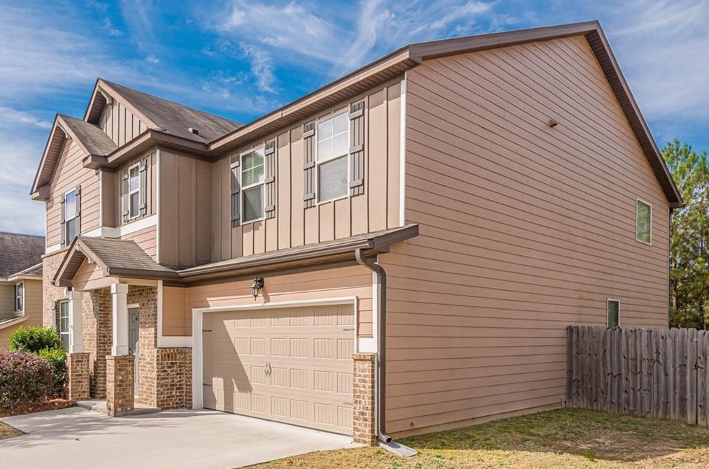 51 Huntleigh Shores Ln, Dallas, GA 30132