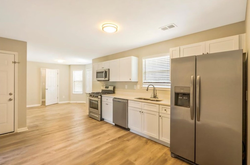 5618 Wellborn Creek Dr, Lithonia GA  30058-3563 exterior