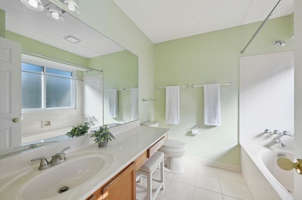 876 Wheatfields Ct, Decatur GA  30030-5306 exterior