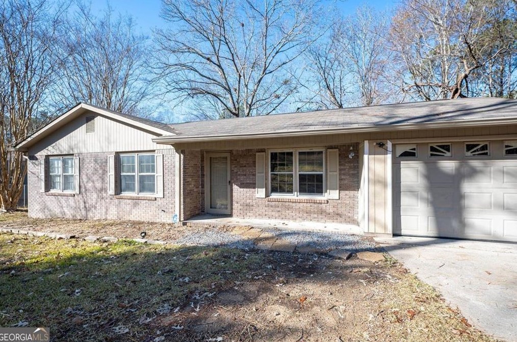 102 Squire Dr, Calhoun GA  30701-1634 exterior