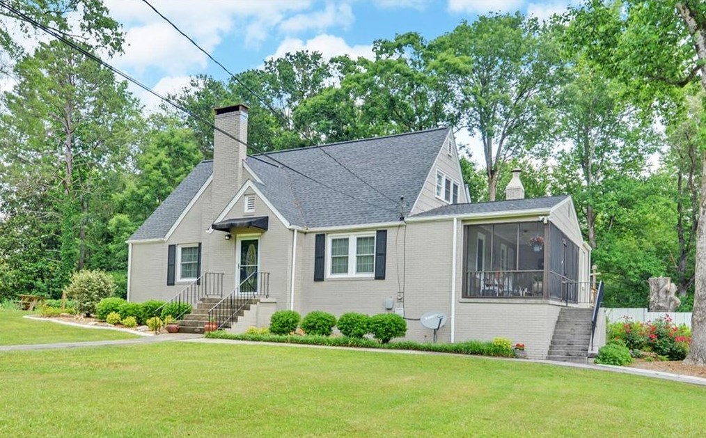 139 Myrtle St, Toccoa, GA 30577