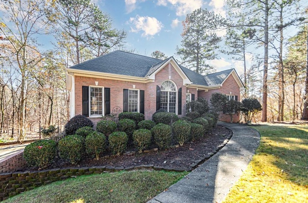 7565 Lanier Dr, Cumming, GA 30041-2203