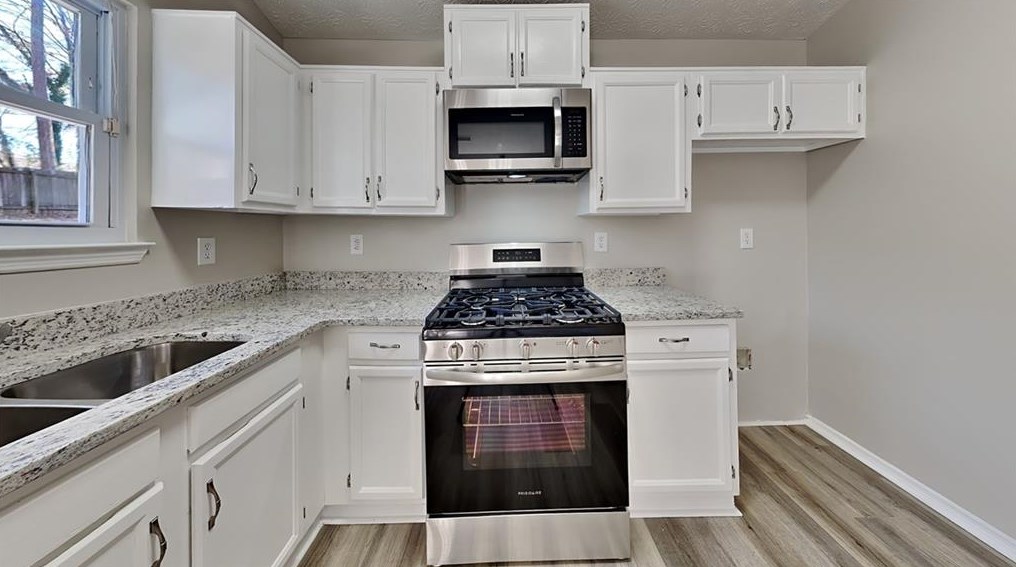 2943 Riverset Ct, Decatur GA  30034-6904 exterior