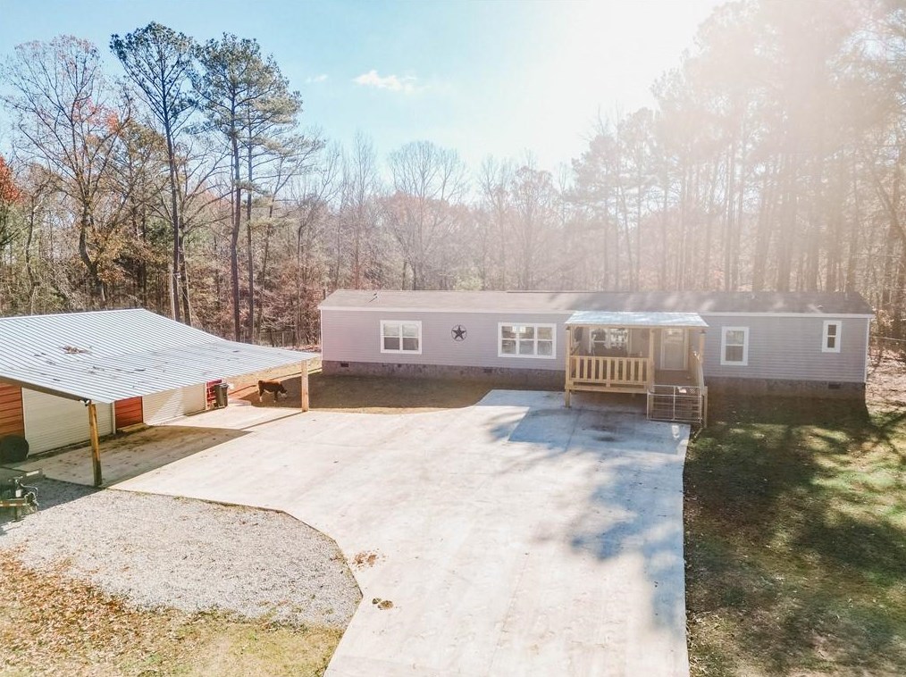 41 Cherokee Cir, Buchanan, GA 30113