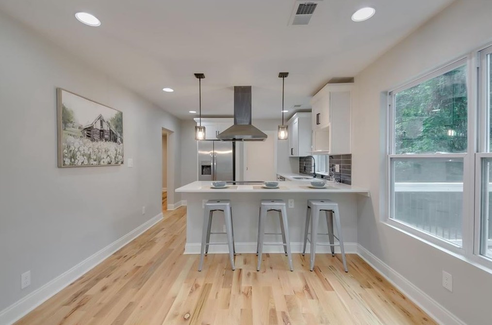 411 Pomona Cir, Atlanta GA  30315-7229 exterior