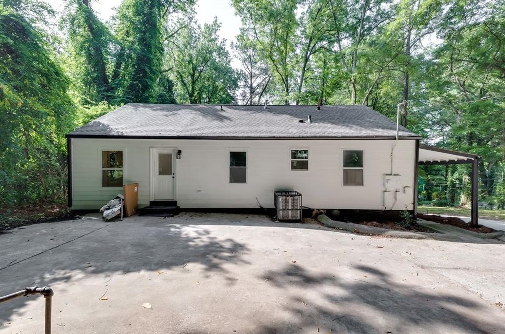 411 Pomona Cir, Atlanta GA  30315-7229 exterior