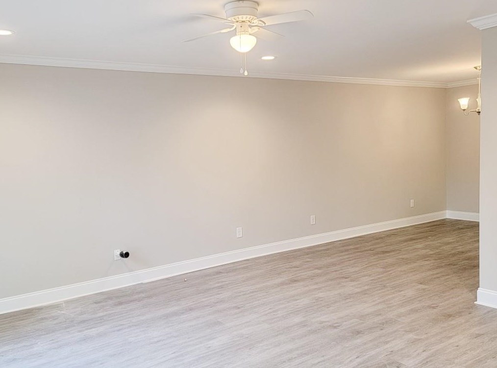 5689 Wells Cir, Stone Mountain, GA 30087