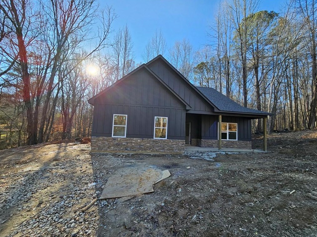 1147 Raccoon Creek Rd, Dallas, GA 30132-0018