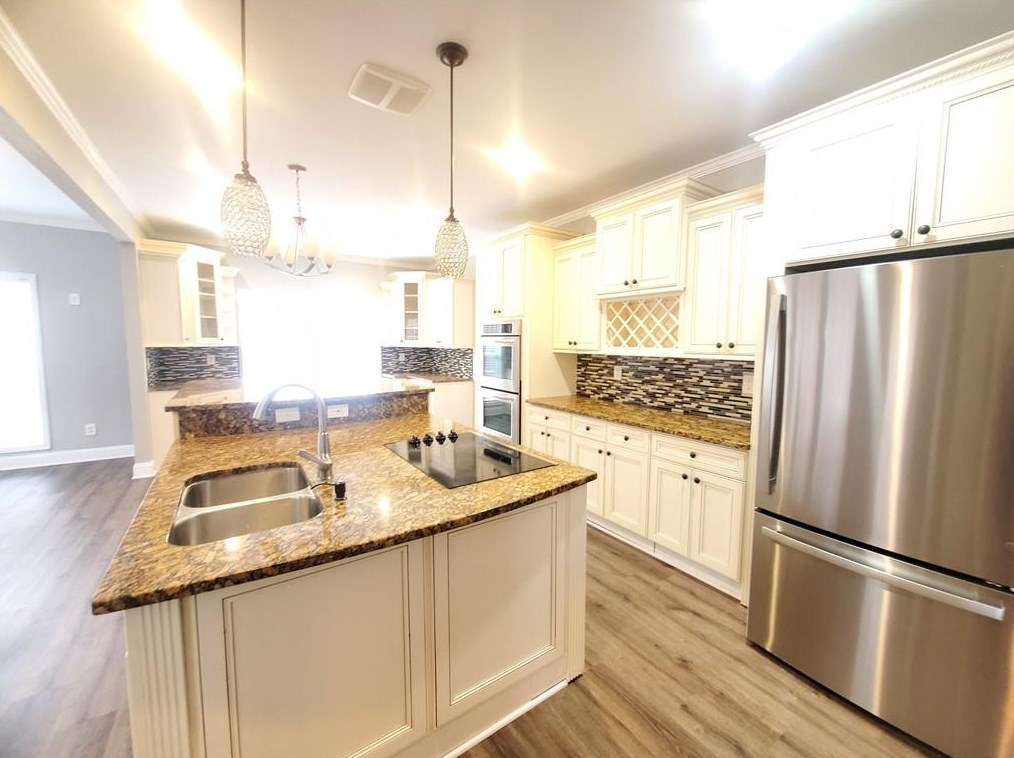 2527 Hope Dr, Conyers GA  30094-3382 exterior