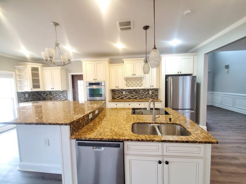 2527 Hope Dr, Conyers GA  30094-3382 exterior