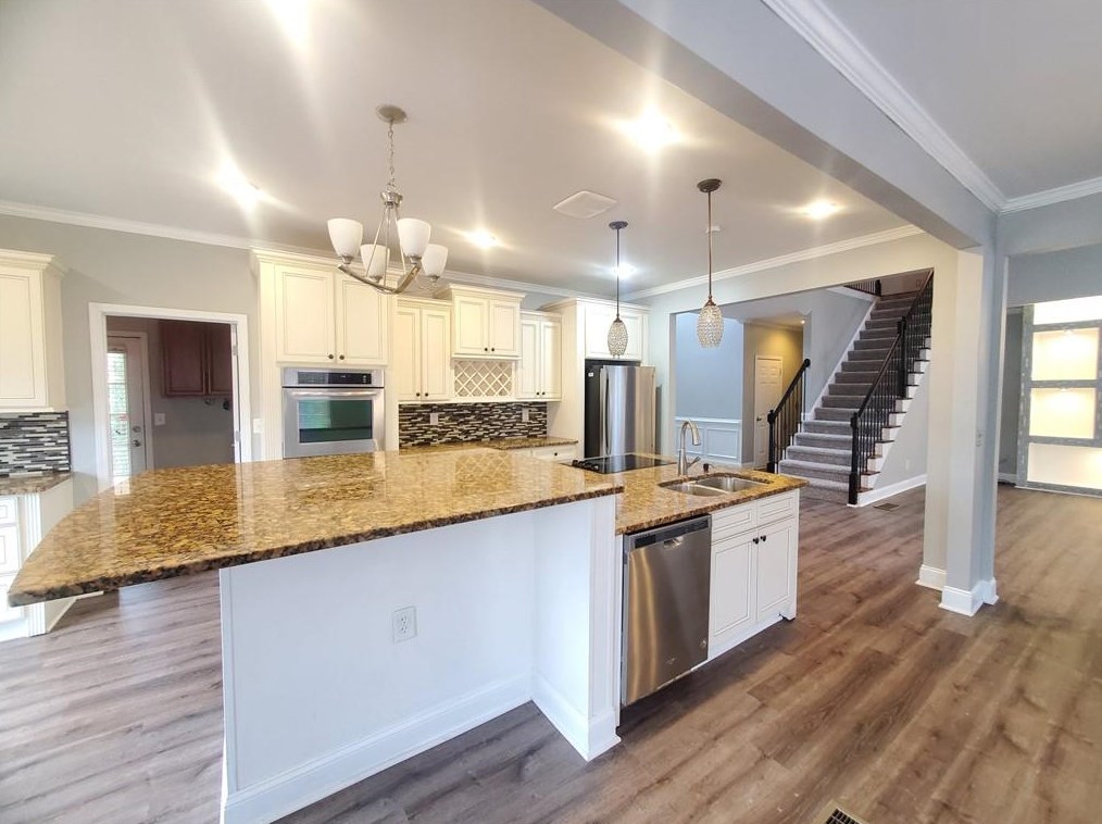 2527 Hope Dr, Conyers GA  30094-3382 exterior