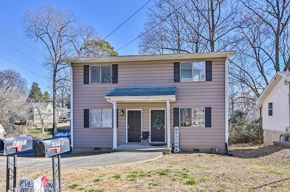955 Tilden St, Atlanta GA  30318-5219 exterior