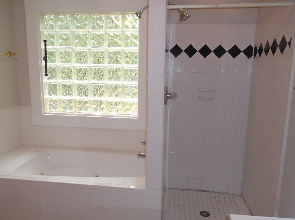 1695 Flt Shl Rd, Atlanta GA  30349-4001 exterior