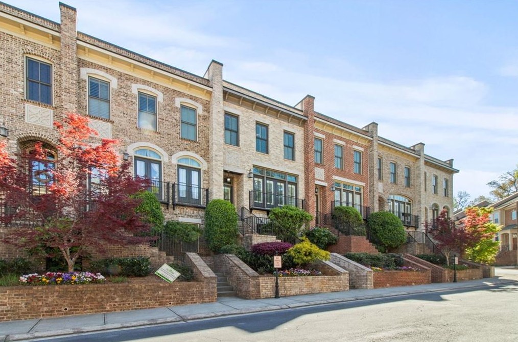 11 Arbor Way Dr, Decatur GA  30030-1300 exterior