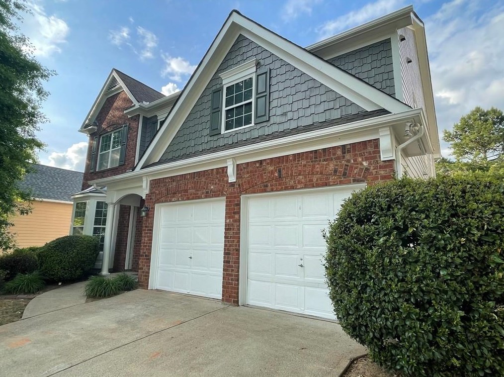 807 Slope Creek Way, Holly Springs, GA 30115