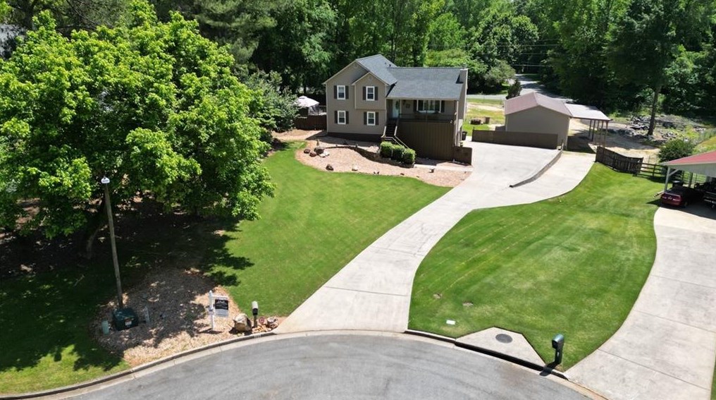200 Bennett Farms Trl, Acworth, GA 30102-1362