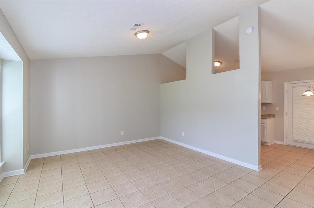 2467 Deep Shoals Cir, Decatur, GA 30034