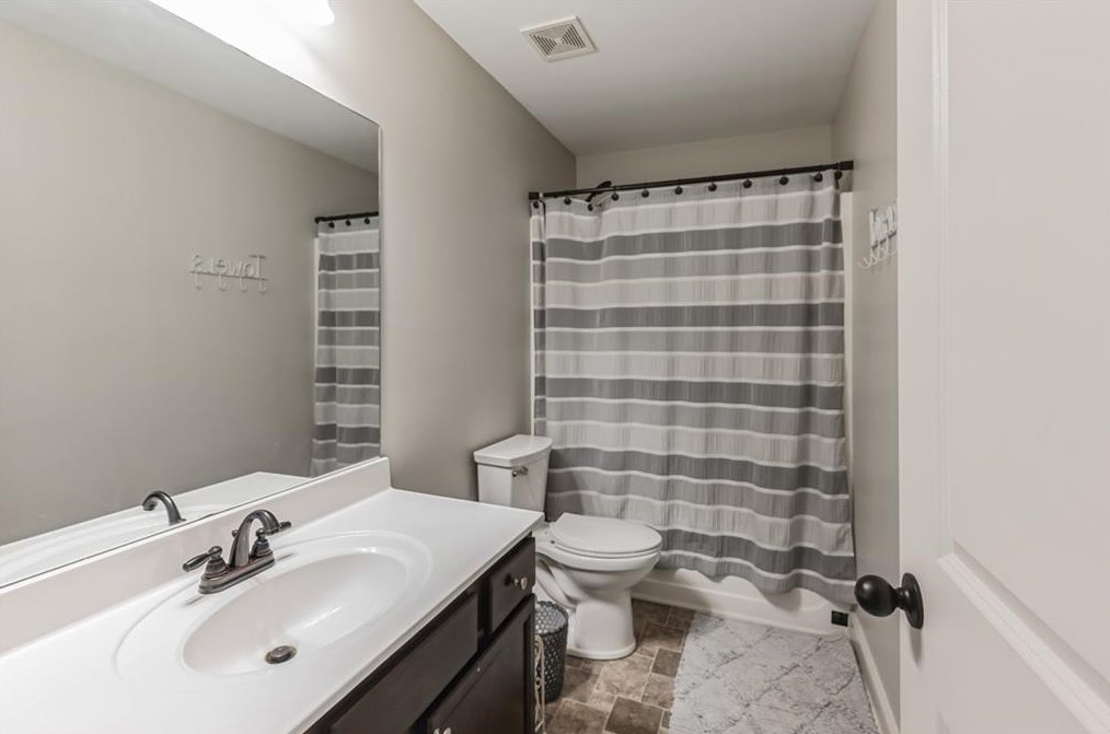295 Roland Manor Dr, Dacula GA  30019-6578 exterior