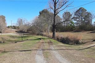 11953 Henderson Mountain Rd, Fairmount, GA 30139 - Photo 4