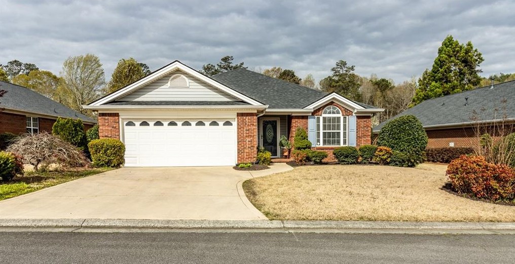 7 Pointe Dr, Rome, GA 30161-7585