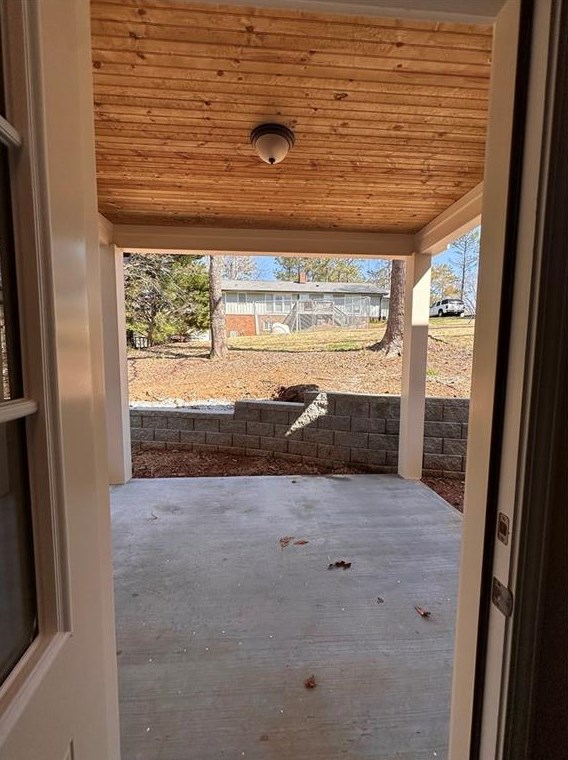 3647 Mitchell Lk Dr, Gainesville GA 30506-1211 exterior