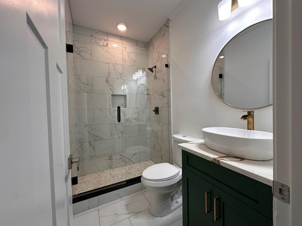 3647 Mitchell Lk Dr, Gainesville GA 30506-1211 exterior