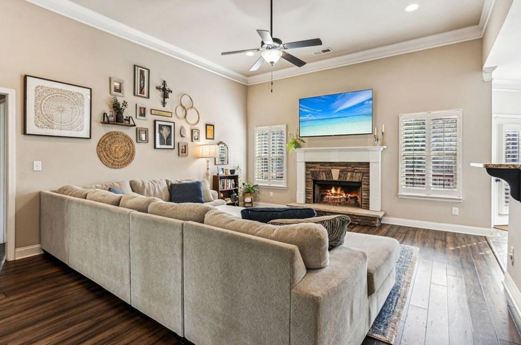 2858 Shadowstone Way, Winder GA  30680-2985 exterior